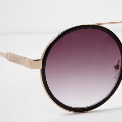 Black round lens sunglasses